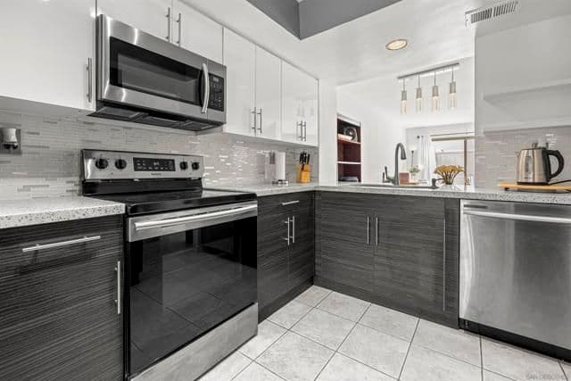 814 America Way, Del Mar, Active - Home for Sale