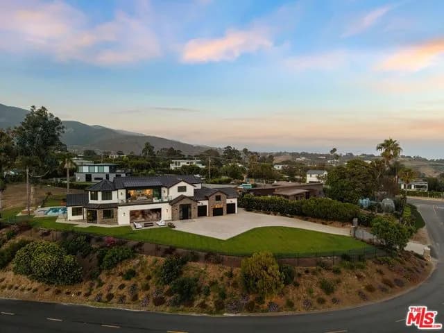 29623 Harvester Rd, Malibu, Active - Home for Sale