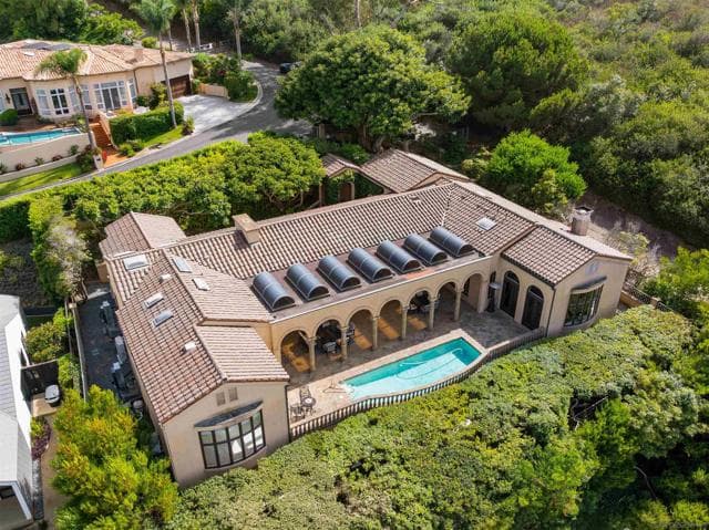 2302 Rue Adriane, La Jolla, Active - Home for Sale