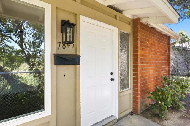 7843 Camino Glorita, San Diego, Active - Home for Sale