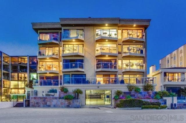 3888 Riviera Dr, San Diego, Active - Home for Sale