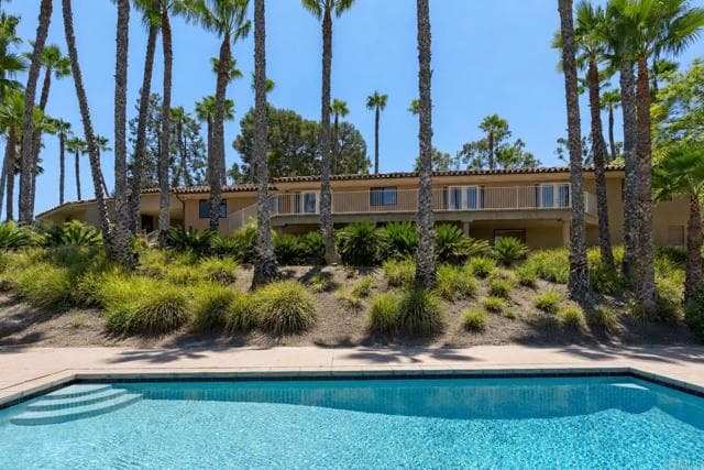 17517 El Vuelo, Rancho Santa Fe, Active - Home for Sale
