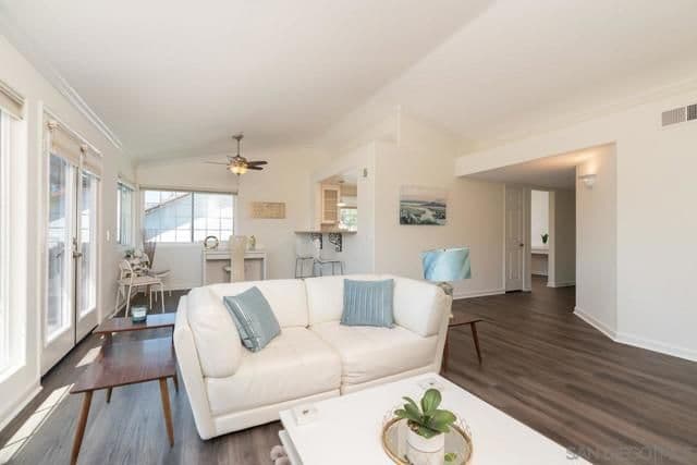 16470 Avenida Venusto, San Diego, Active - Home for Sale