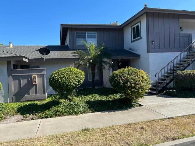 3425 Seabreeze Walk, Oceanside, Active - Home for Sale