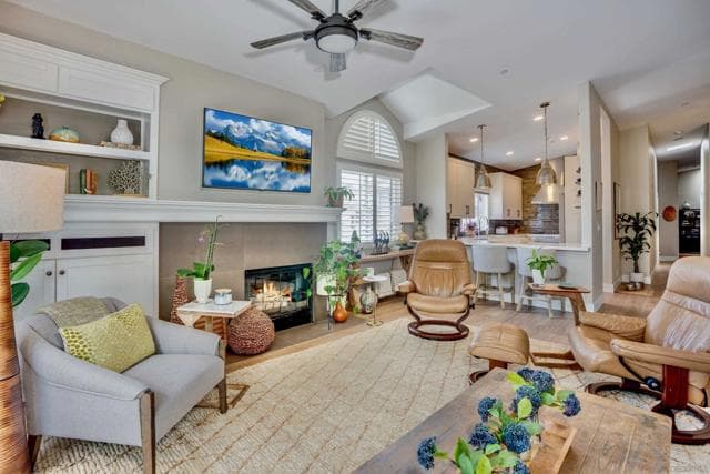 254 C Ave, Coronado, Active - Home for Sale