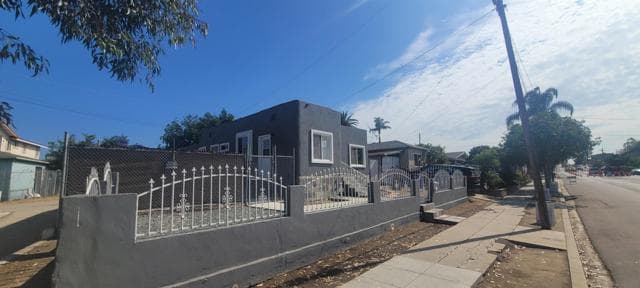 3946 Division St, San Diego, Active - Home for Sale