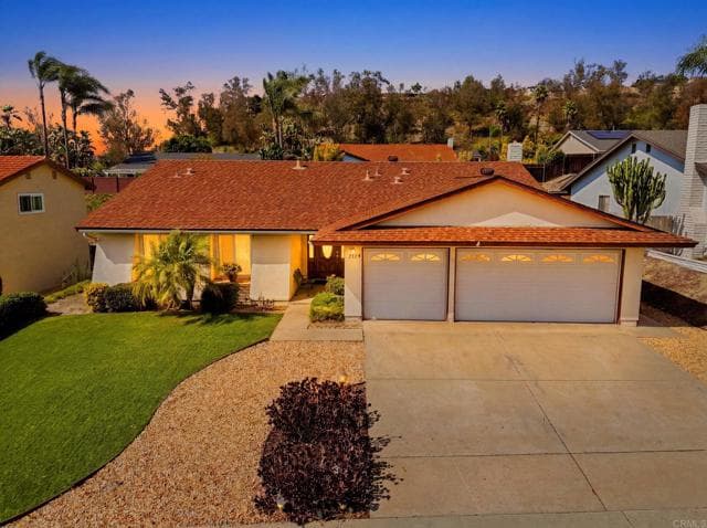 2324 Valley Lake Dr, El Cajon, Active - Home for Sale