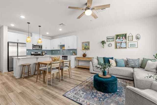 311 Satsuma Trail, Fallbrook, Active - Home for Sale
