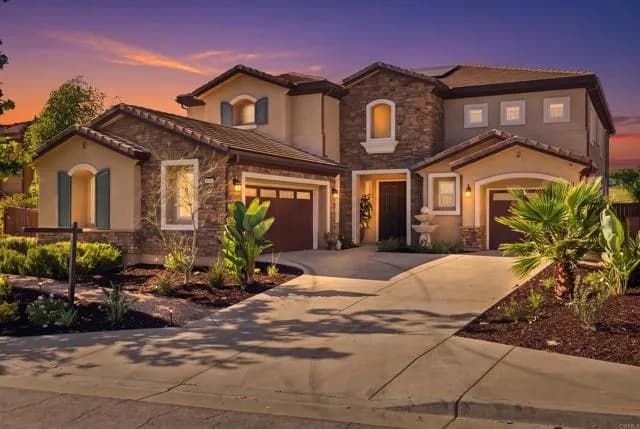 1077 Village Dr, Oceanside, Active - Home for Sale