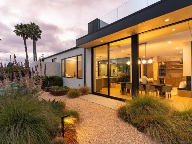 5414 Castle Hills, San Diego, Active - Home for Sale