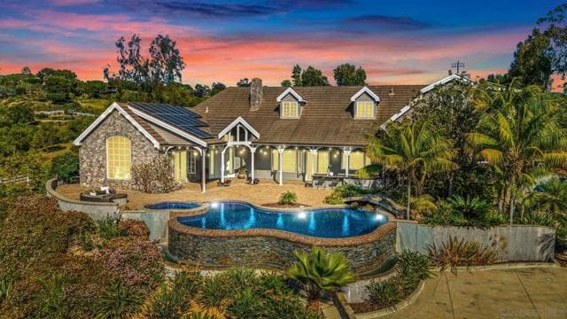 3537 Dove Hollow Dr, Encinitas, Active - Home for Sale