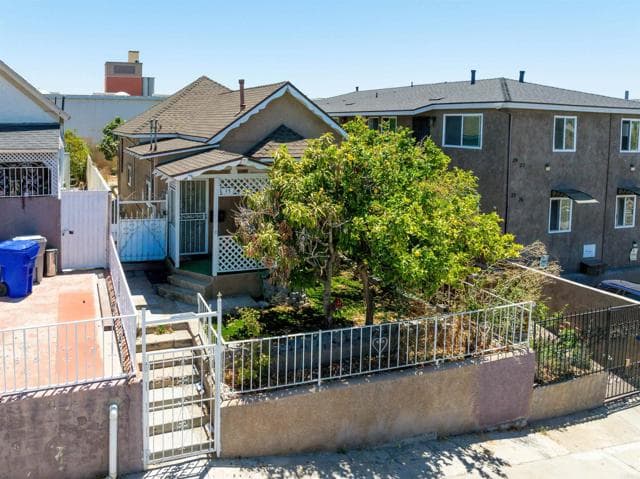 35 19th St, San Diego, Active - Home for Sale