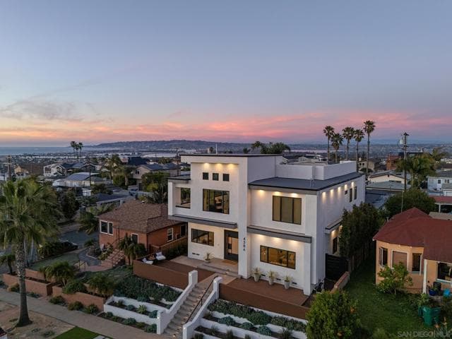 4386 Newport Ave, San Diego, Active - Home for Sale