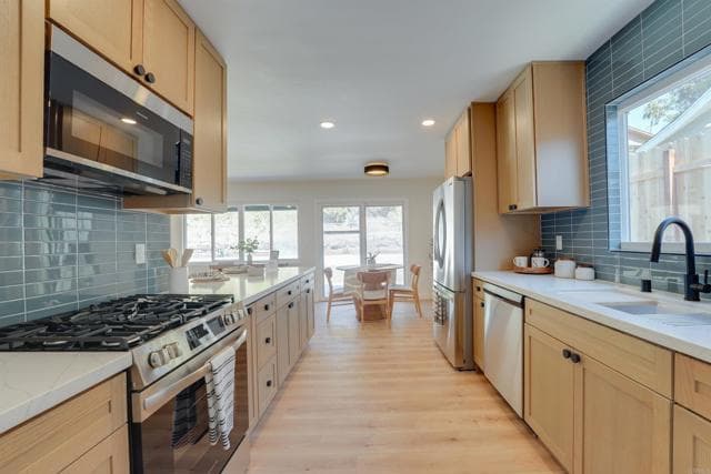 1334 Partridge Ln, Oceanside, Active - Home for Sale
