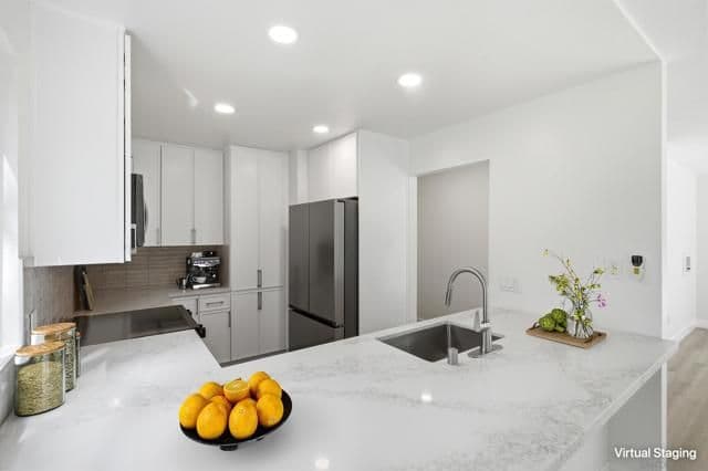 930 Via Mil Cumbres, Solana Beach, Active - Home for Sale