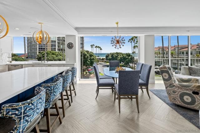 1710 Avenida Del Mundo, Coronado, Active - Home for Sale