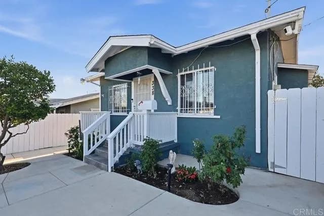 338 Hoitt St, San Diego, Active - Home for Sale