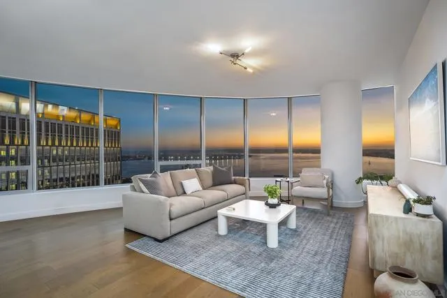 888 W E St, San Diego, Active - Home for Sale