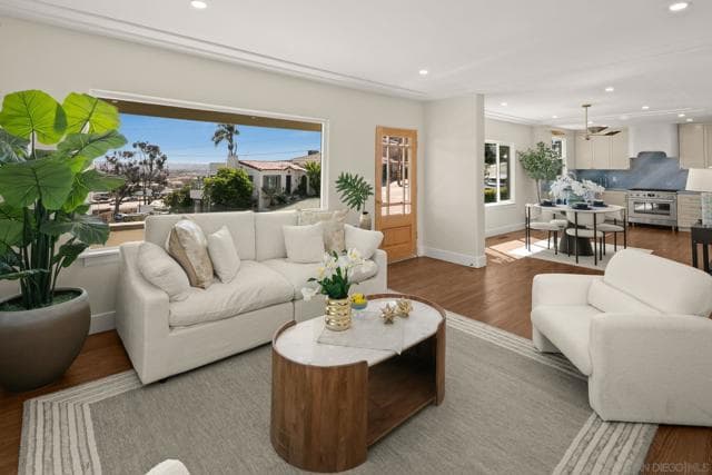 3911 California, San Diego, Active - Home for Sale