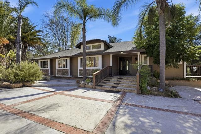 30015 Ridge Creek Rd, Valley Center, Active - Home for Sale