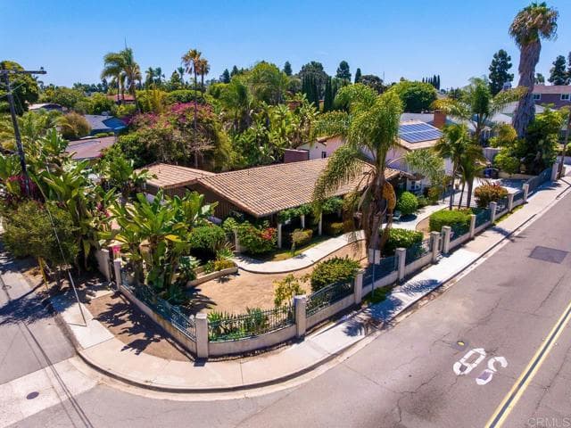 487 Hilltop Dr, Chula Vista, Active - Home for Sale