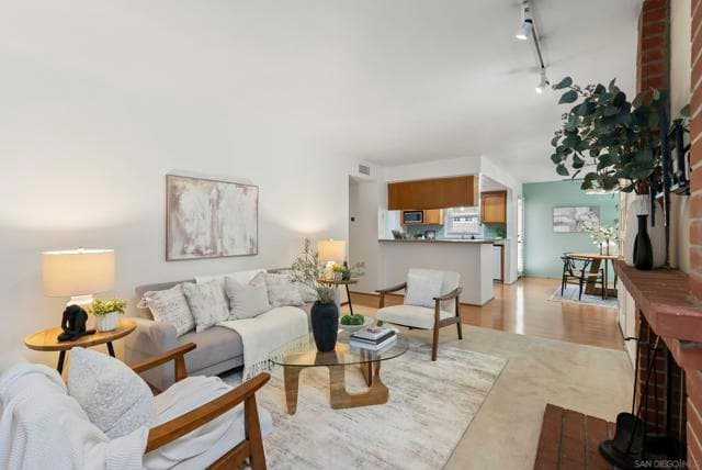 4015 Louisiana St, San Diego, Active - Home for Sale