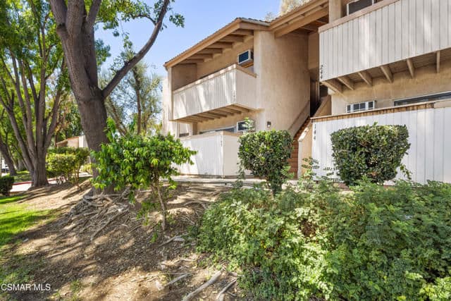 28947 E Thousand Oaks Blvd, Agoura Hills, Active - Home for Sale