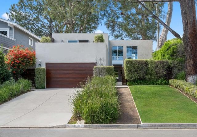 13936 Mira Montana Dr, Del Mar, Active - Home for Sale