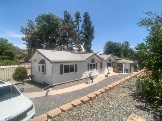 1863 Candle Ln, El Cajon, Active - Home for Sale