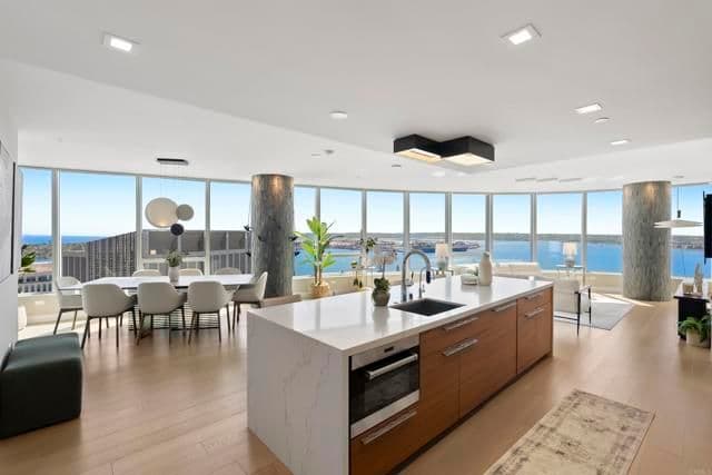 888 W E St, San Diego, Active - Home for Sale