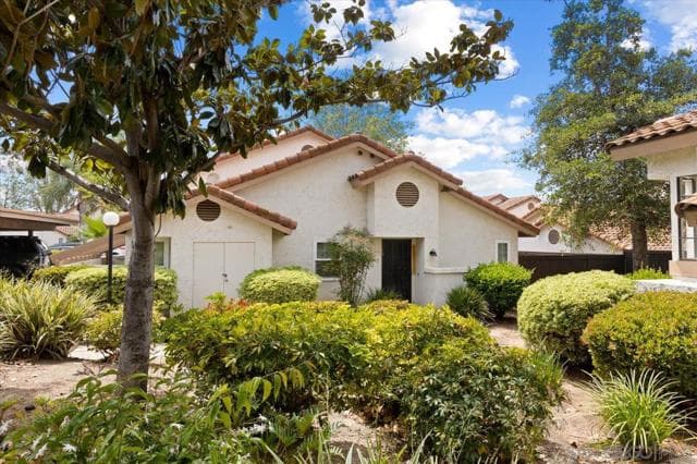 1651 S Juniper St, Escondido, Active - Home for Sale