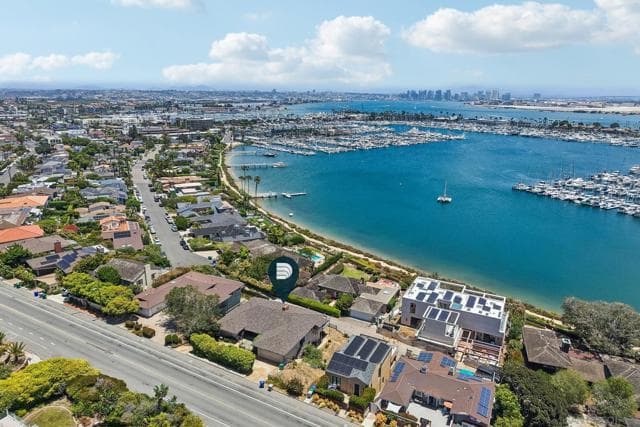 827 Rosecrans St, San Diego, Active - Home for Sale