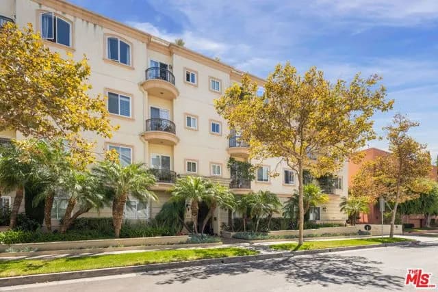 132 S Maple Dr, Beverly Hills, Active - Home for Sale