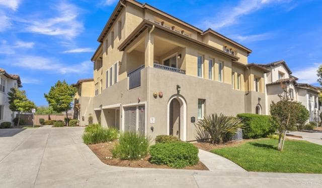 1713 Cripple Creek Dr, Chula Vista, Active - Home for Sale