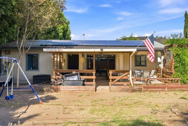 8130 Royal Park Ln, El Cajon, Active - Home for Sale