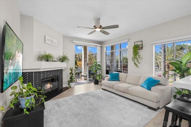 2150 Camino De La Reina, San Diego, Active - Home for Sale