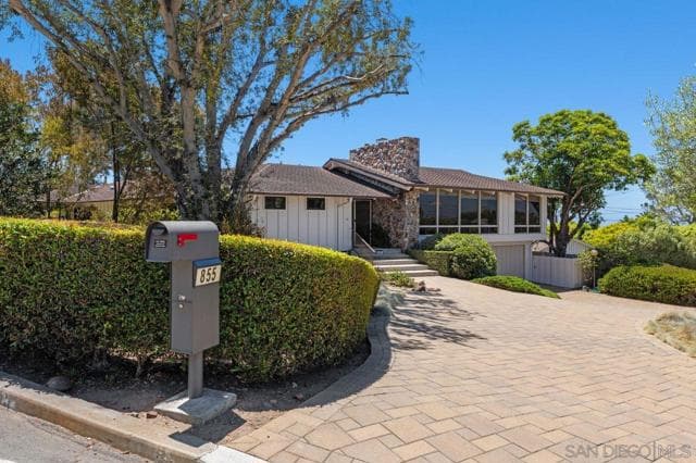 855 Muirlands Dr, La Jolla, Active - Home for Sale