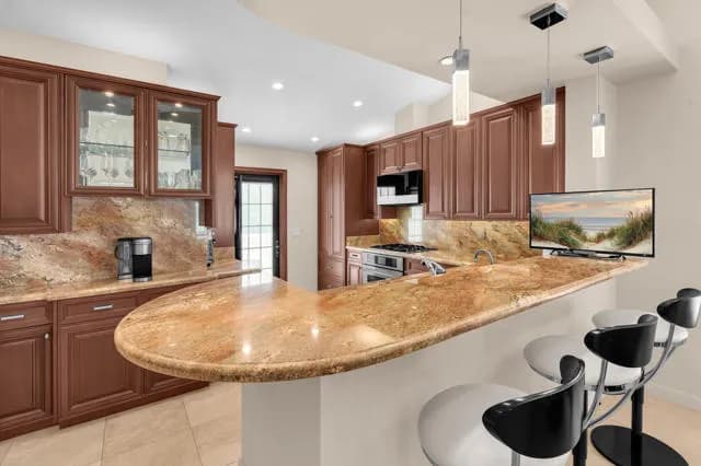 229 Desert Falls Dr, Palm Desert, Active - Home for Sale