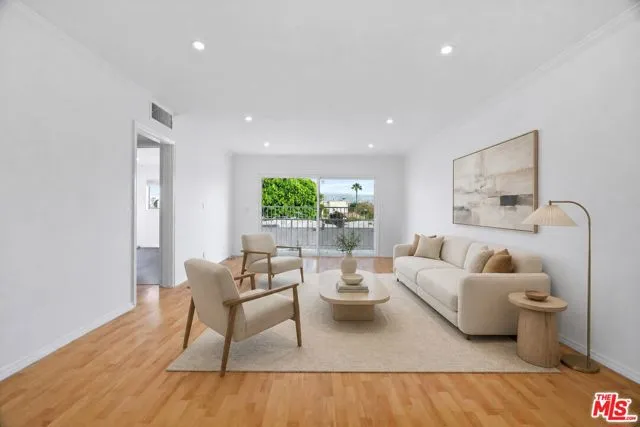423 S Rexford Dr, Beverly Hills, Active - Home for Sale