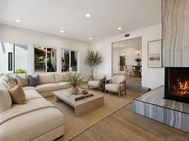 4008 Ampudia St, San Diego, Active - Home for Sale