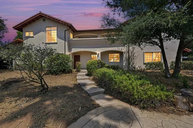 2744 Felicita Rd, Escondido, Active - Home for Sale
