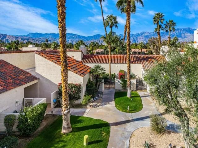 446 Sunningdale Dr, Rancho Mirage, Active - Home for Sale