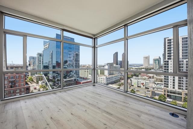 800 The Mark Ln, San Diego, Active - Home for Sale