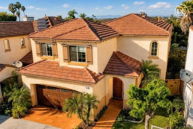 2762 Unicornio St, Carlsbad, Active - Home for Sale