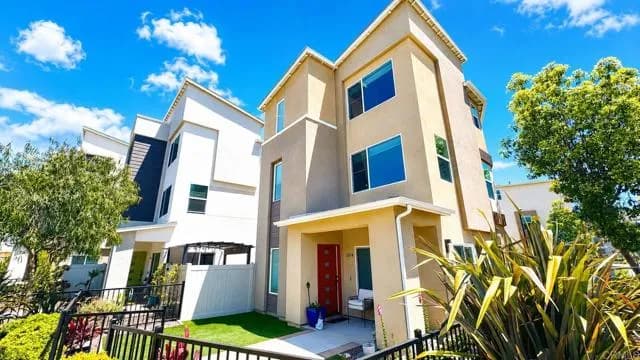 1974 Strata St, Chula Vista, Active - Home for Sale