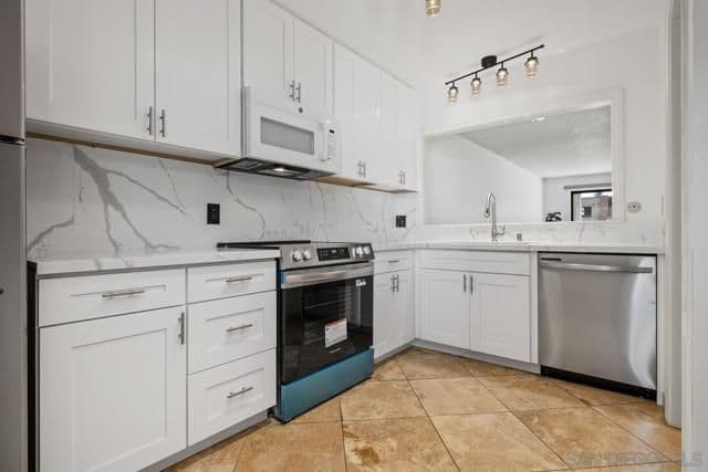 3525 Lebon Dr, San Diego, Active - Home for Sale