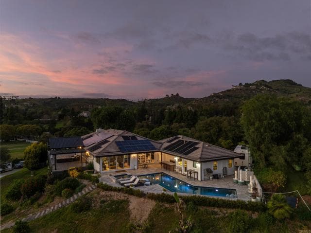 7017 Via Mariposa Sur, Bonsall, Active - Home for Sale