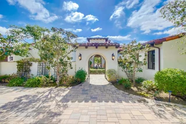 8159 Doug Hill, San Diego, Active - Home for Sale