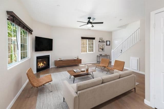 477 Calle Elegante, Vista, Active - Home for Sale