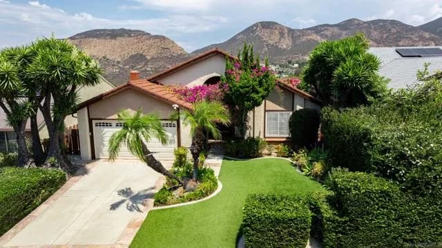 6623 Hemingway Dr, San Diego, Active - Home for Sale